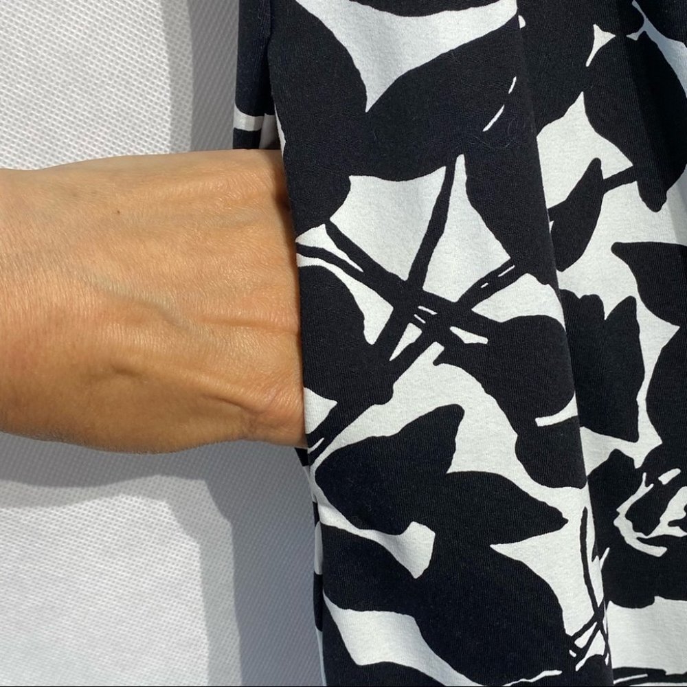 Adrienne Vittadini  Floral A-Line Skirt w/Pockets - Picture 3 of 7